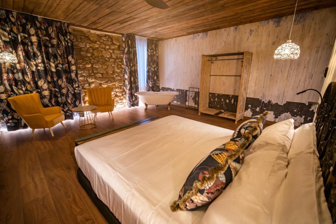 Hotel Somnifabrik Valderrobres Εξωτερικό φωτογραφία
